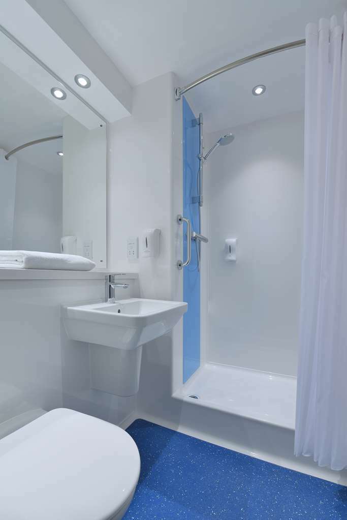Travelodge Tunbridge Wells Habitación foto